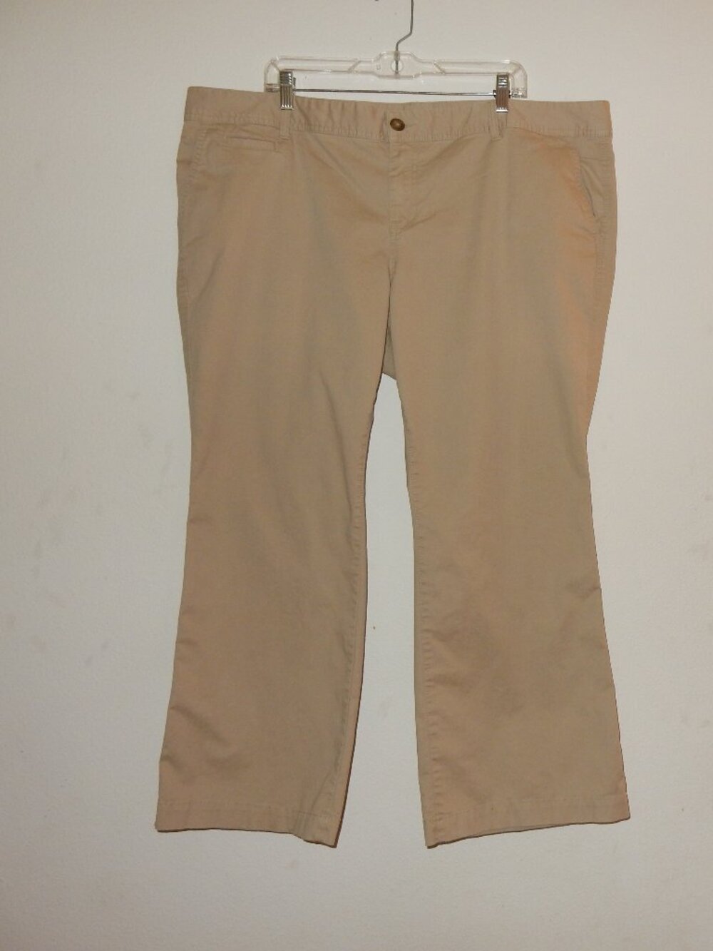 Old Navy 22 short womens plus khaki chino pants stretch 47x29 EUC!!! 2XL XXL